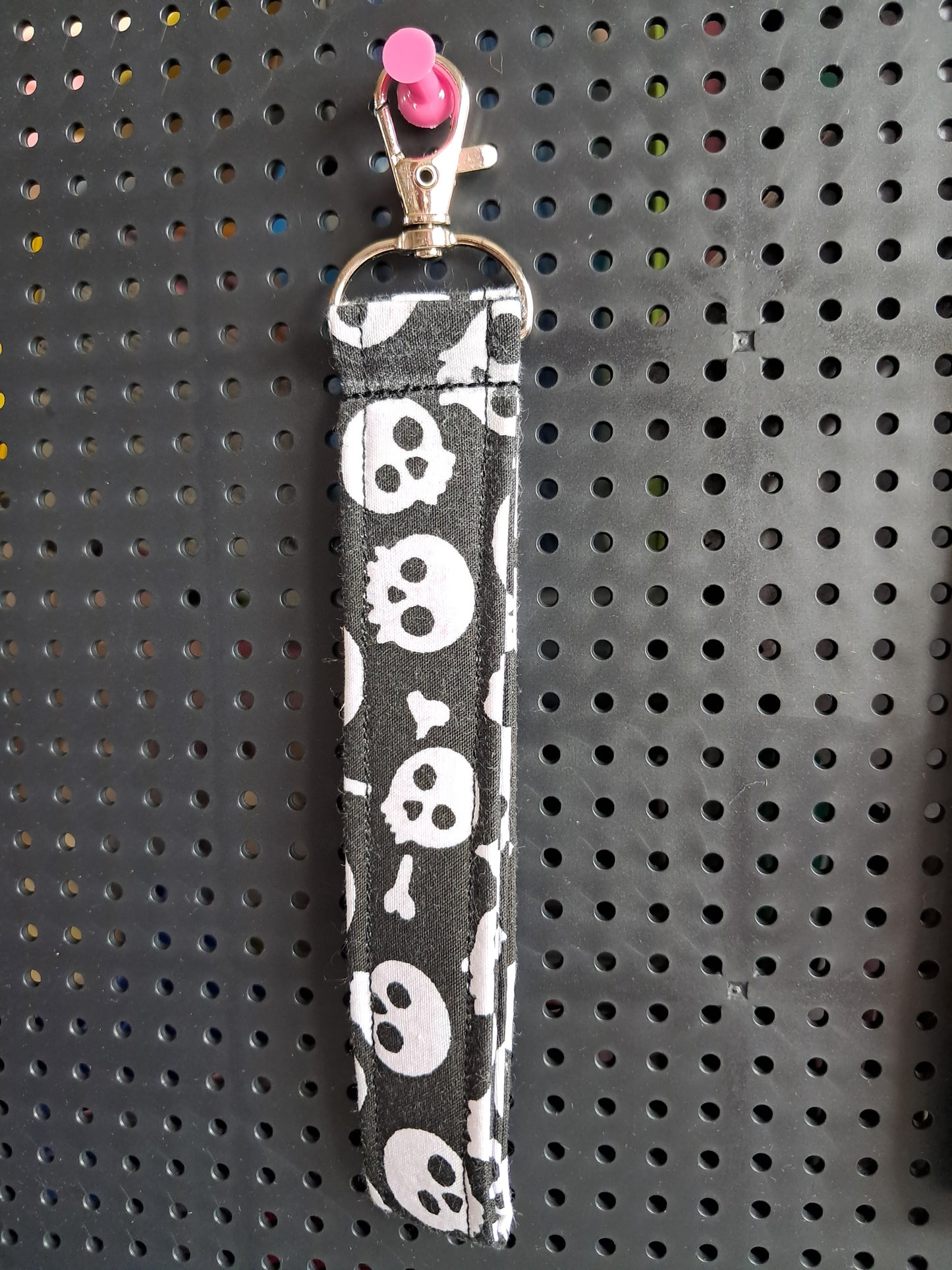 Wristlet keychain