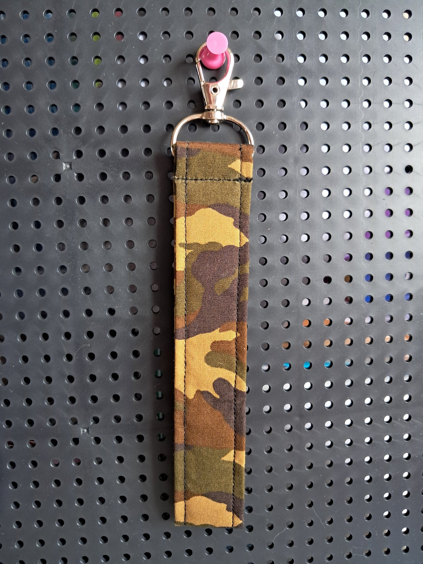 Wristlet keychain