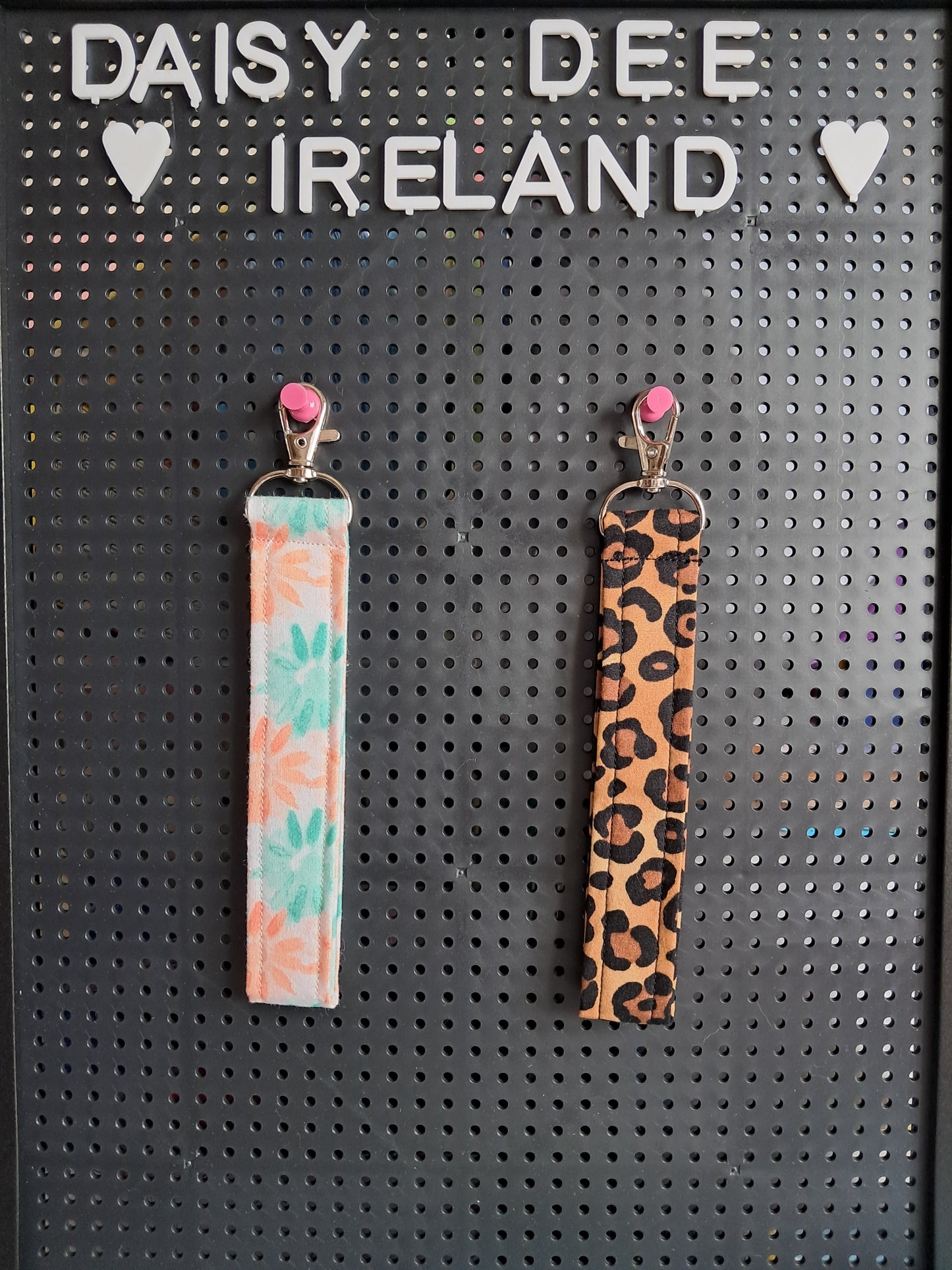 Wristlet keychain